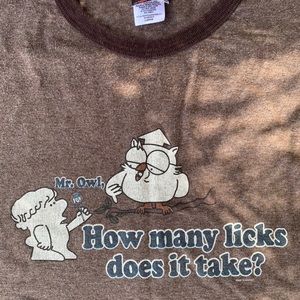How many licks tootsie pop owl  ringer Y2K 2000s T